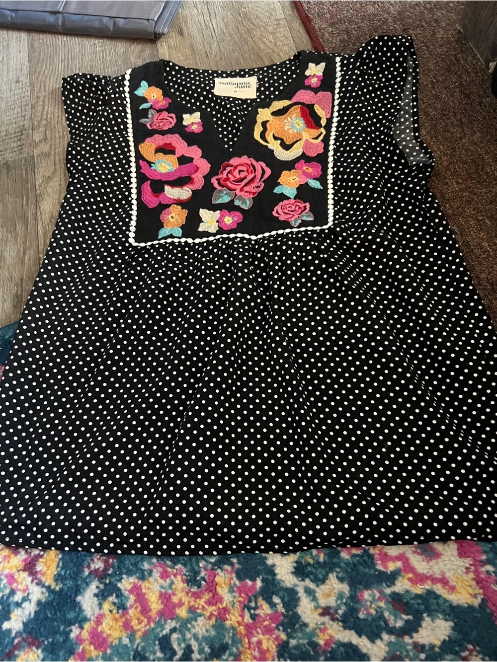 Savanna Jane medium polka dot embroidered top size M